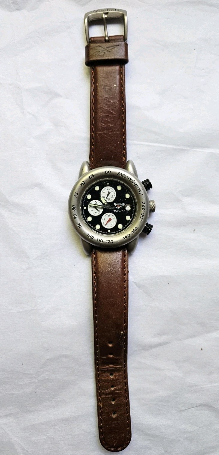 Reebok Men 100m Leather Fixed Bezel Analog Quartz Chronograph Watch Date New Bat