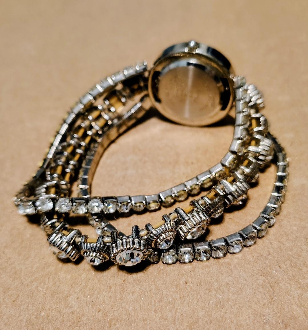 Vivani Silver Tone Rhinestone Gem Stretch Band Bracelet Watch USED