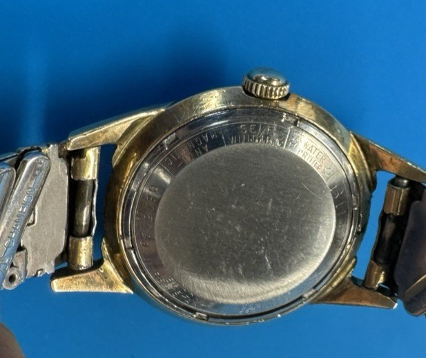 Vintage Bulova Men’s 23 Jewel Self-Winding Automatic 32mm Wristwatch
