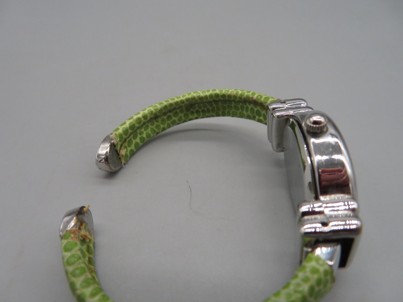 Ladies Geneva Platinum Cuff Bracelet Watch 7274 Spotted Green Band New Battery