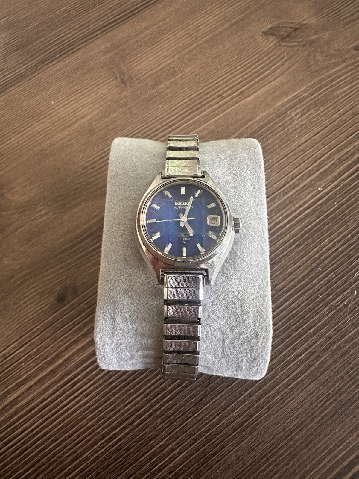Vintage Seiko Automatic Hi-Beat 17 Jewel Blue Dial Ladies Watch Runs Date