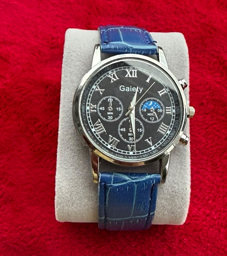 Gaiety Quartz Men’s Analog Wristwatch Silver Case Blue Leather Strap Black Dial