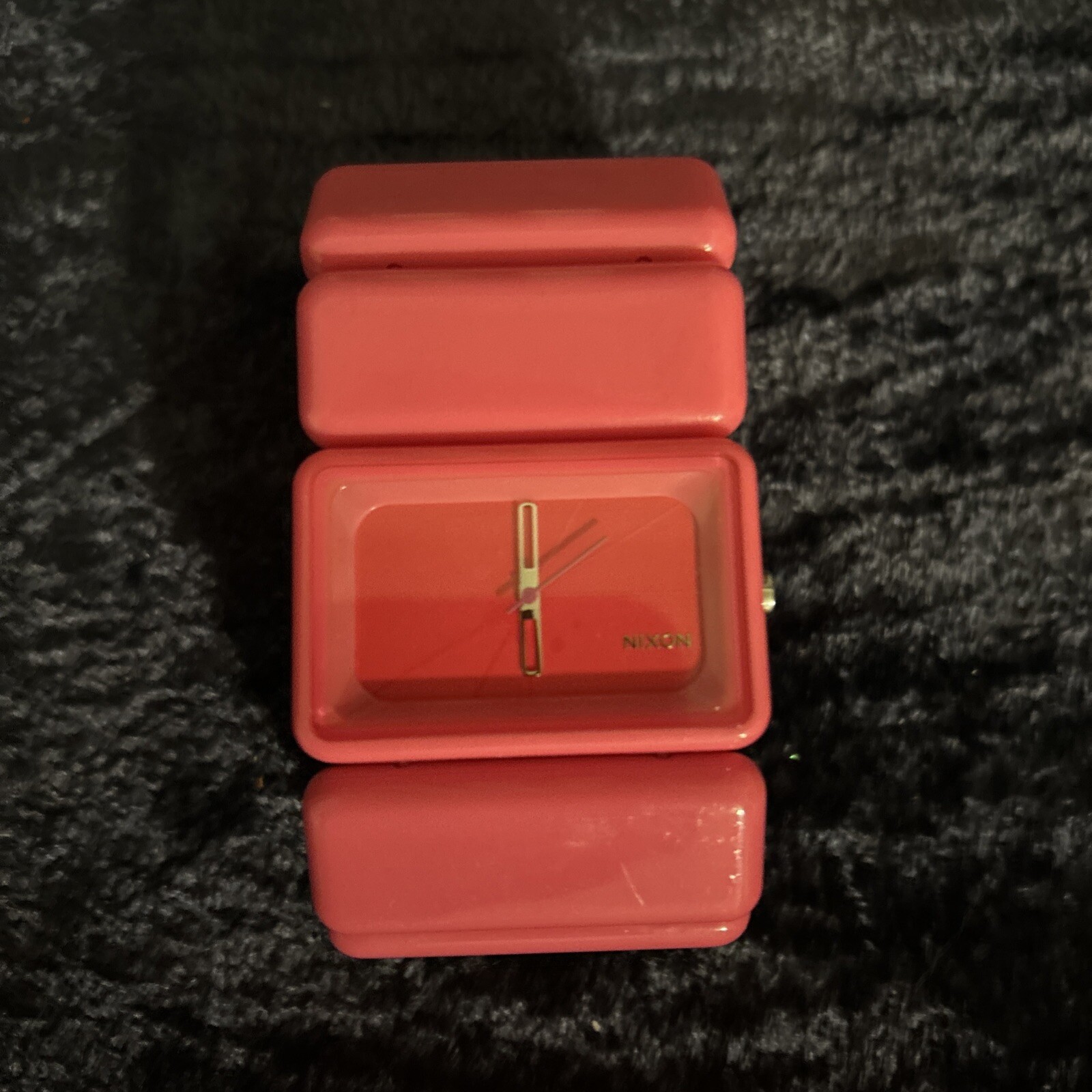Nixon x B4BC Breast Cancer The Vega Pink Stretch Band Watch 42mm Needs Battery