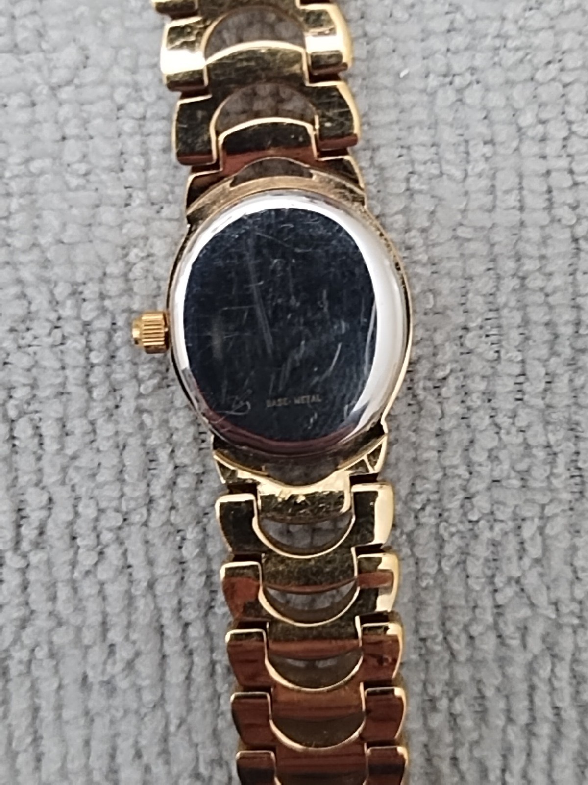 WITTNAUER Swiss Ladies Watch With Sapphire Crystals~ 8147 ~ 5120~ 18mm X 20mm