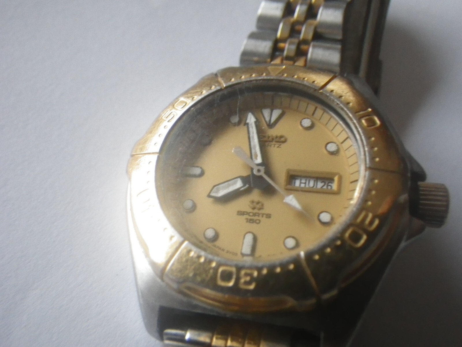 SEIKO quartz SQ Sports 150 Woman-Water Resistant-2 Tone Day/Date