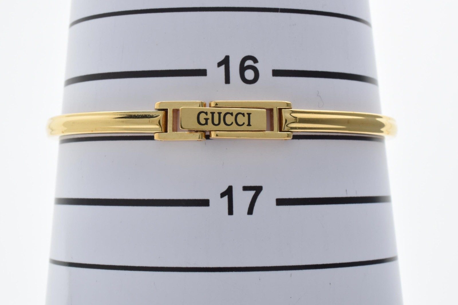 【NEAR MINT w/Box】GUCCI Change Bezel 11/12.2 12 Colors White Women’s Watch JAPAN