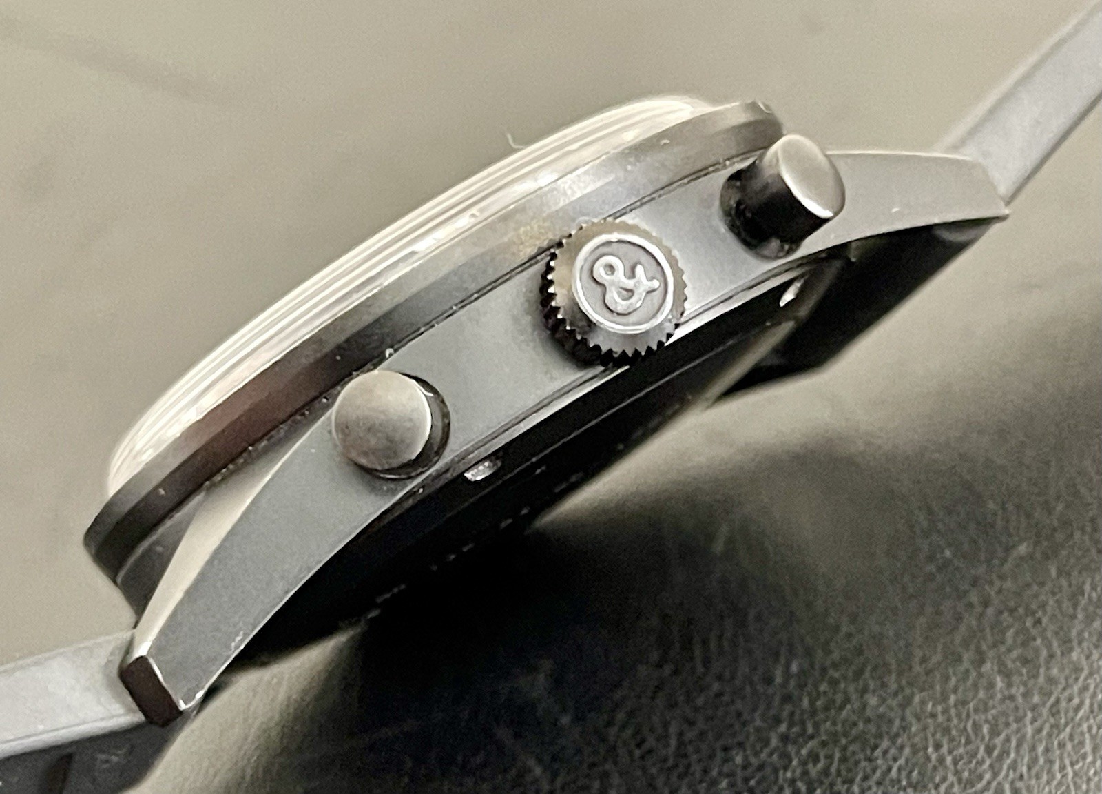 Bell & Ross BR 126 Vintage BRV 126 Phantom Mens Wrist Watch 41mm Case Aviation