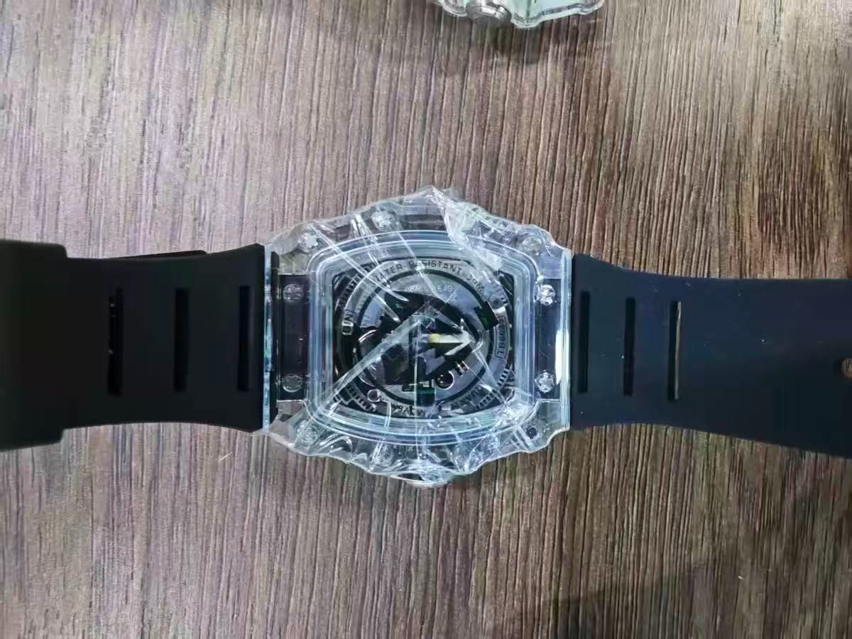 Fashion Luxury Barrel Shape Skeleton Watch Men’s Quartz Sport Watch Rubber Band