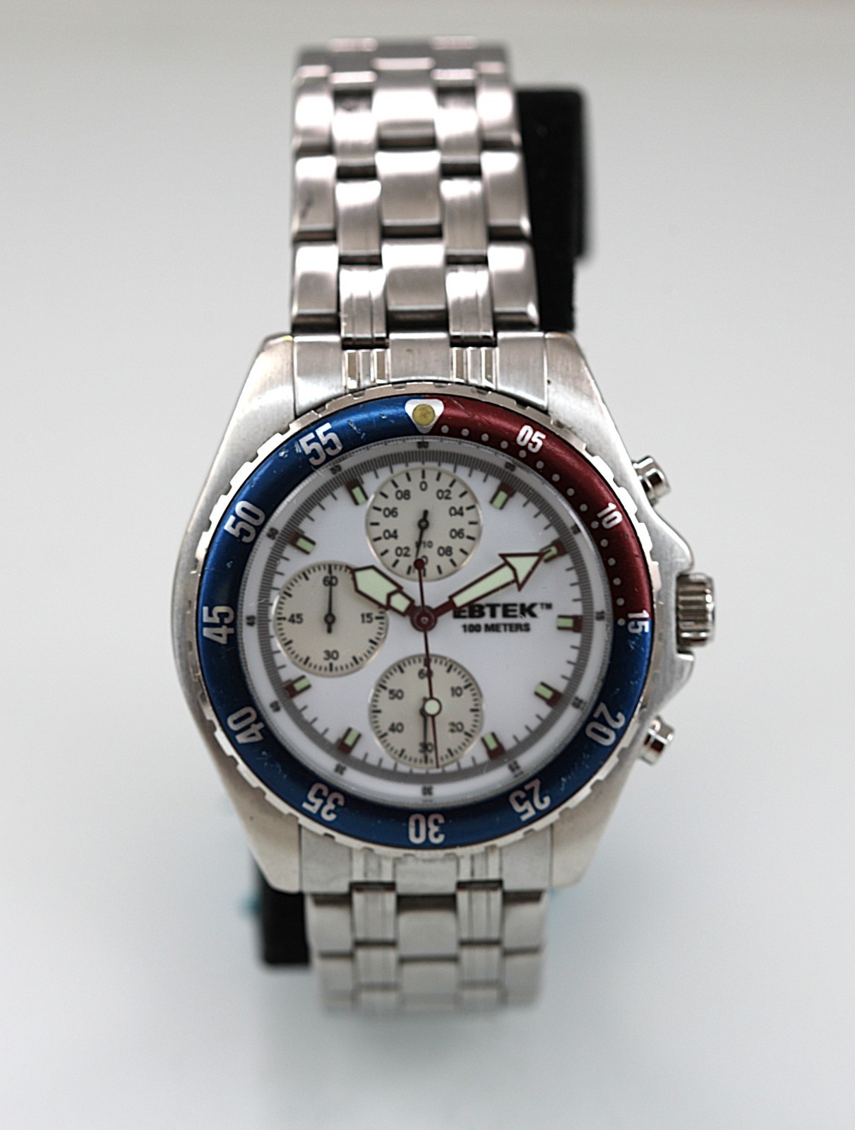 Eddie Bauer Men Watch Chrono Silver Stainless St Batt Red Blue White 100m Quartz