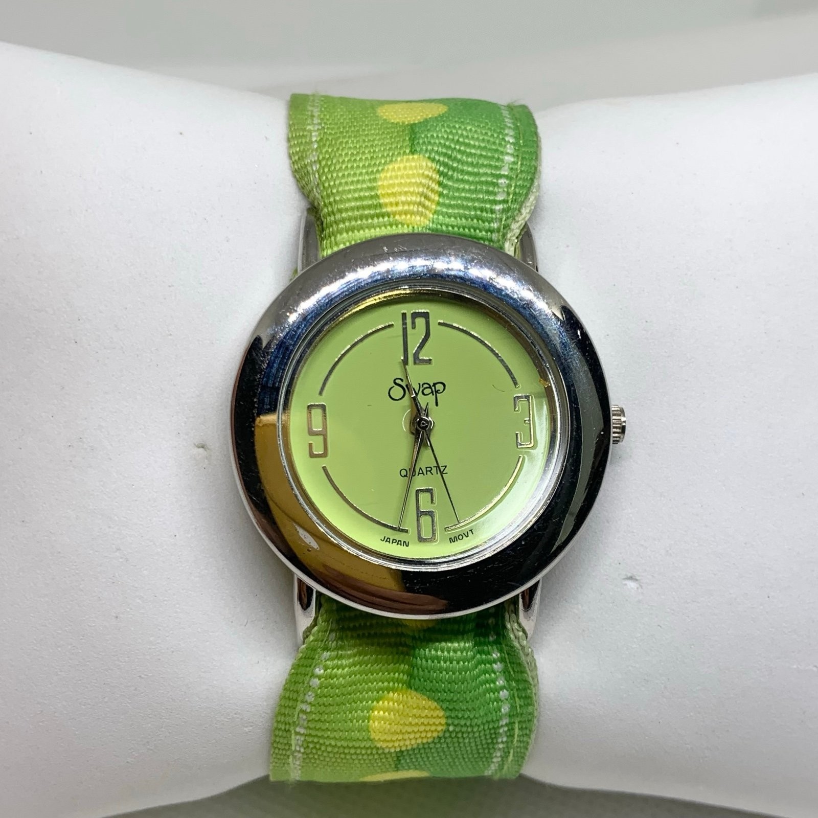 Swap women girls watch quartz analog green dial silver tone case 33mm running