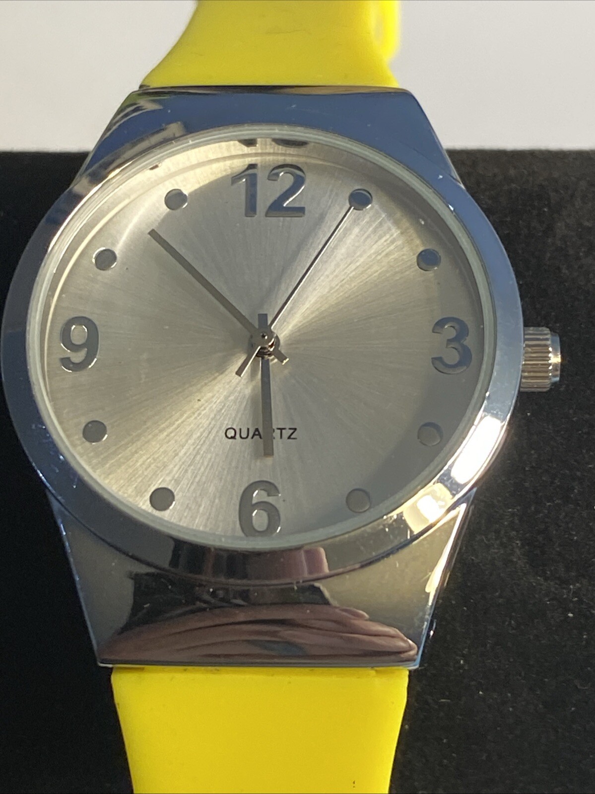 Cute And Fun Yellow Quartz Watch Second Hand. New Battery