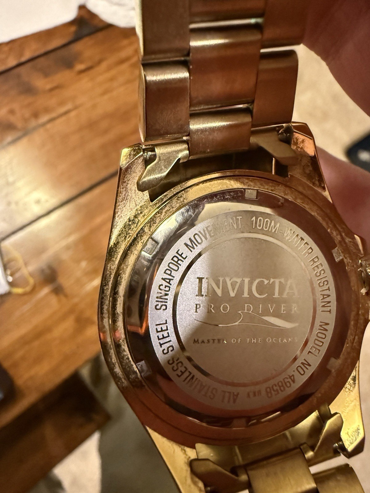 Invicta Pro Diver MLB NY Yankees Men’s Quartz Gold Bracelet Watch 100m