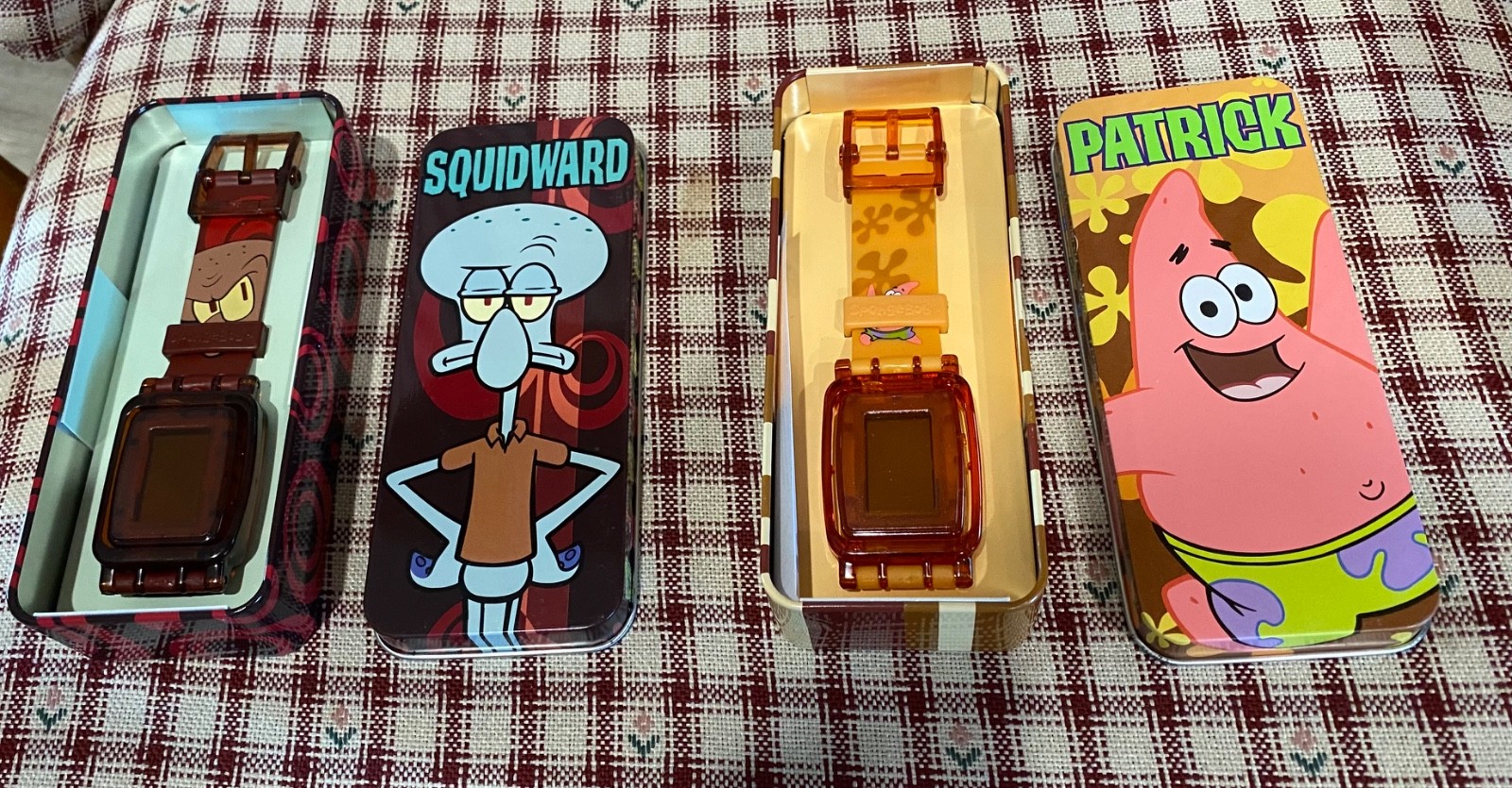 2004 Sqidward & Patrick watches in tin boxes