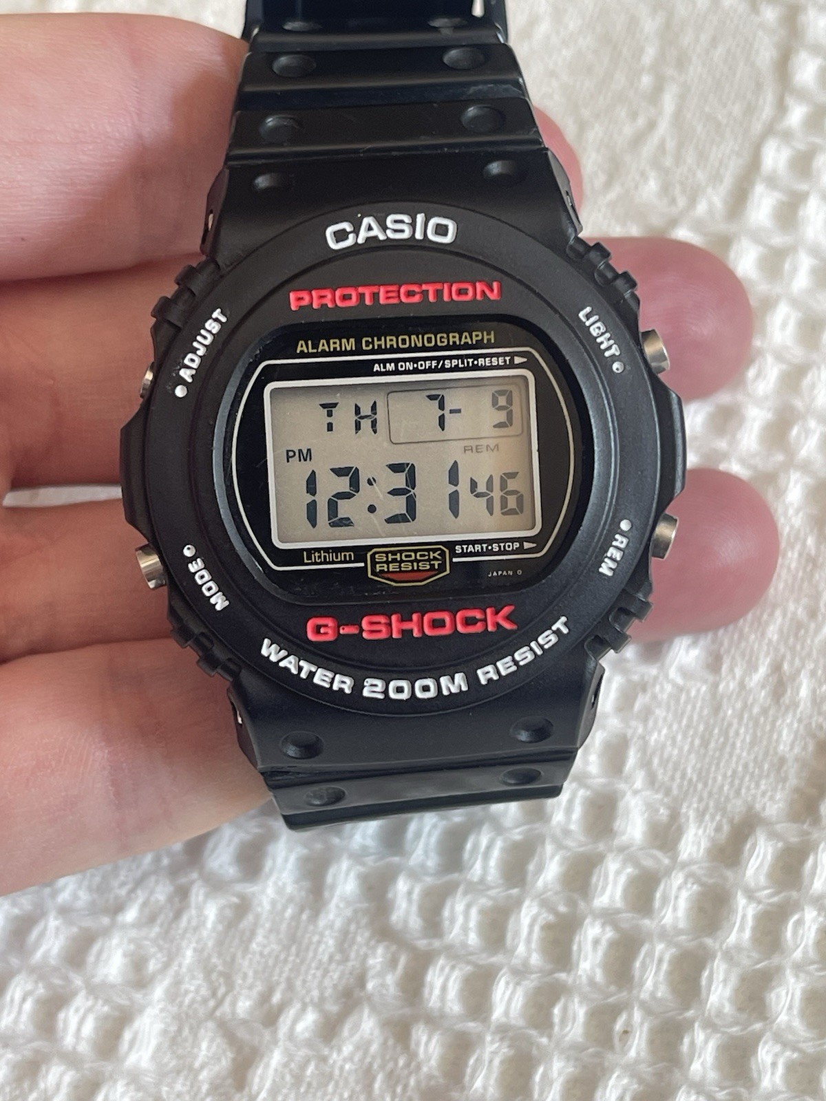 Casio G-Shock DW-5700 901 Screw Back Vintage Watch Japan