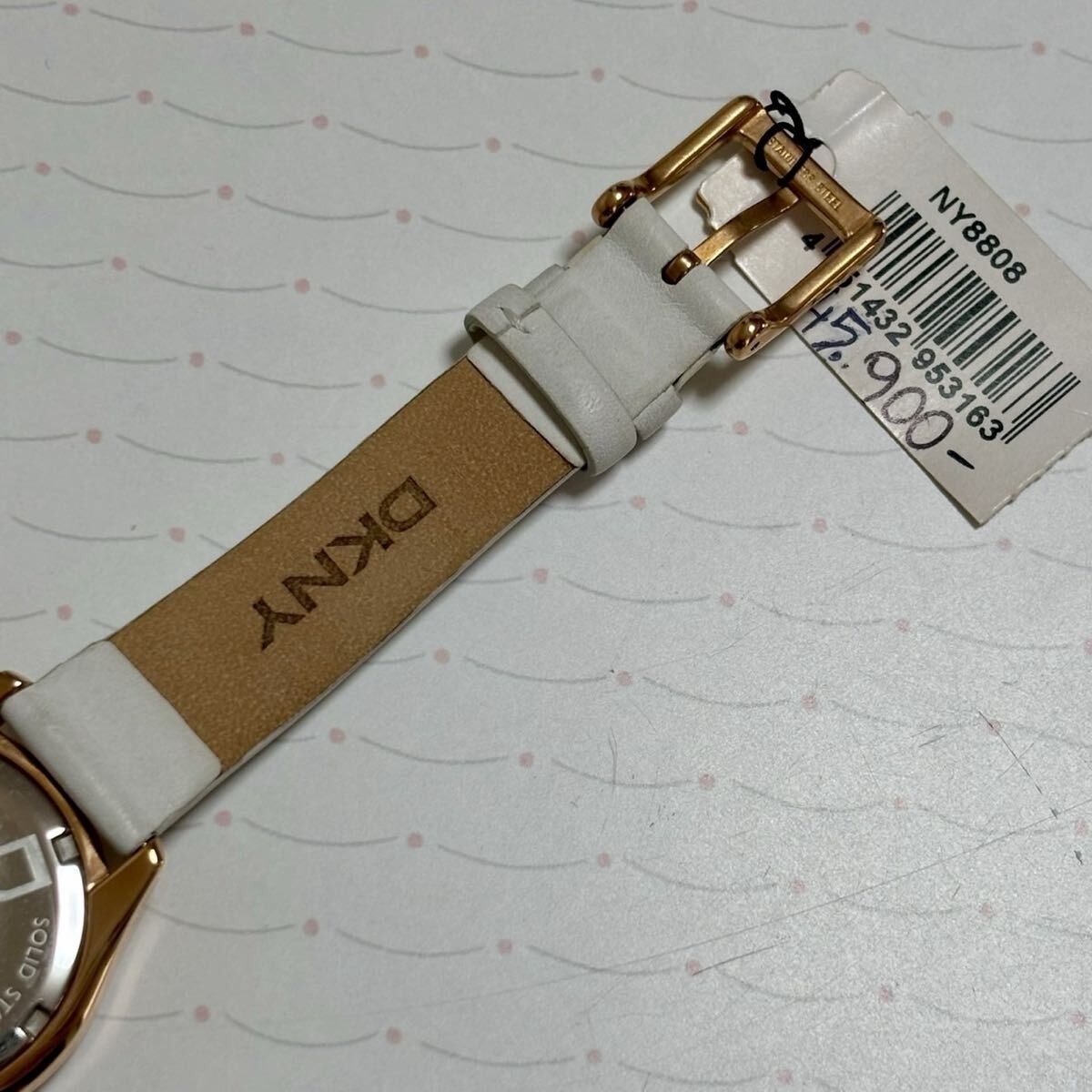 DKNY Donna Karan New York watch NY8808 32mm unused long-term storage Nobox