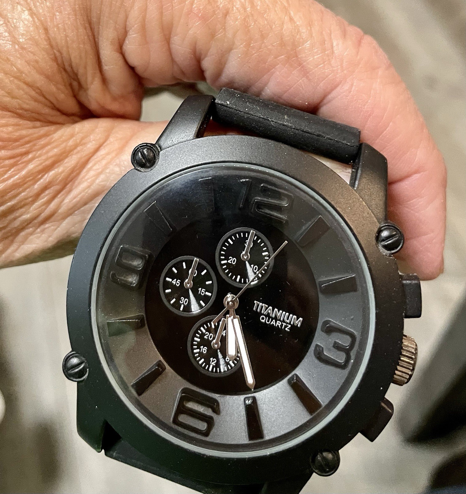 Von Maur Titanium, Case 49.5mm 12.5mm Thick, 8.5” Wrist, New Battery Works Great