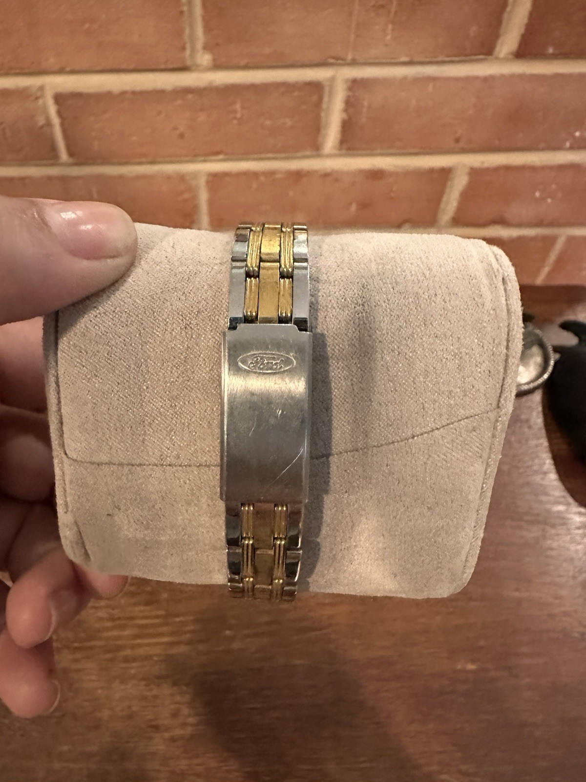 UNIQUE Men’s FORD OFFICIAL LICENSED PRODUCT Watch 140