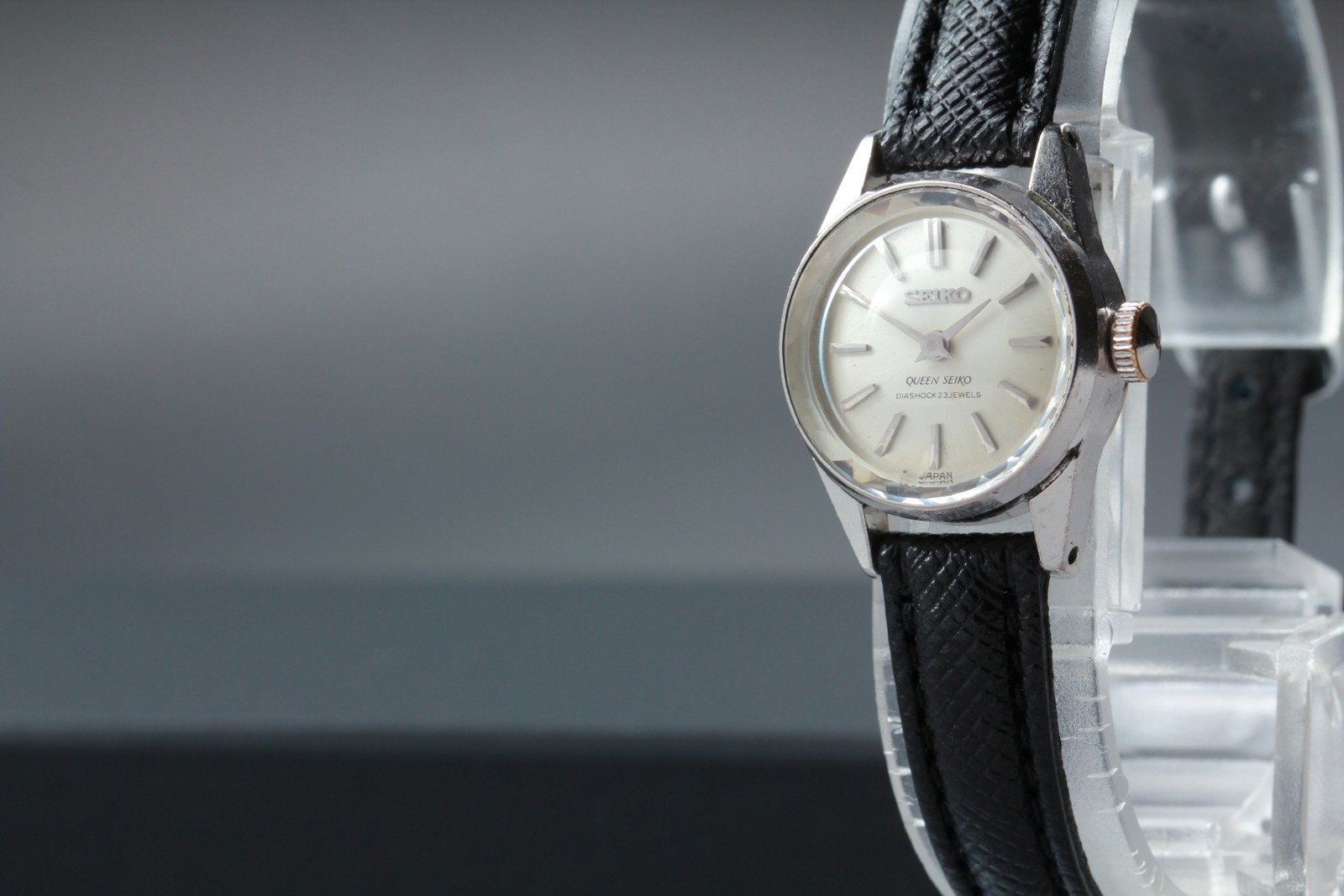 Vtg 1967 [Near MINT] Seiko 1020-0010 23J Queen Hand-winding Womens Watch JAPAN