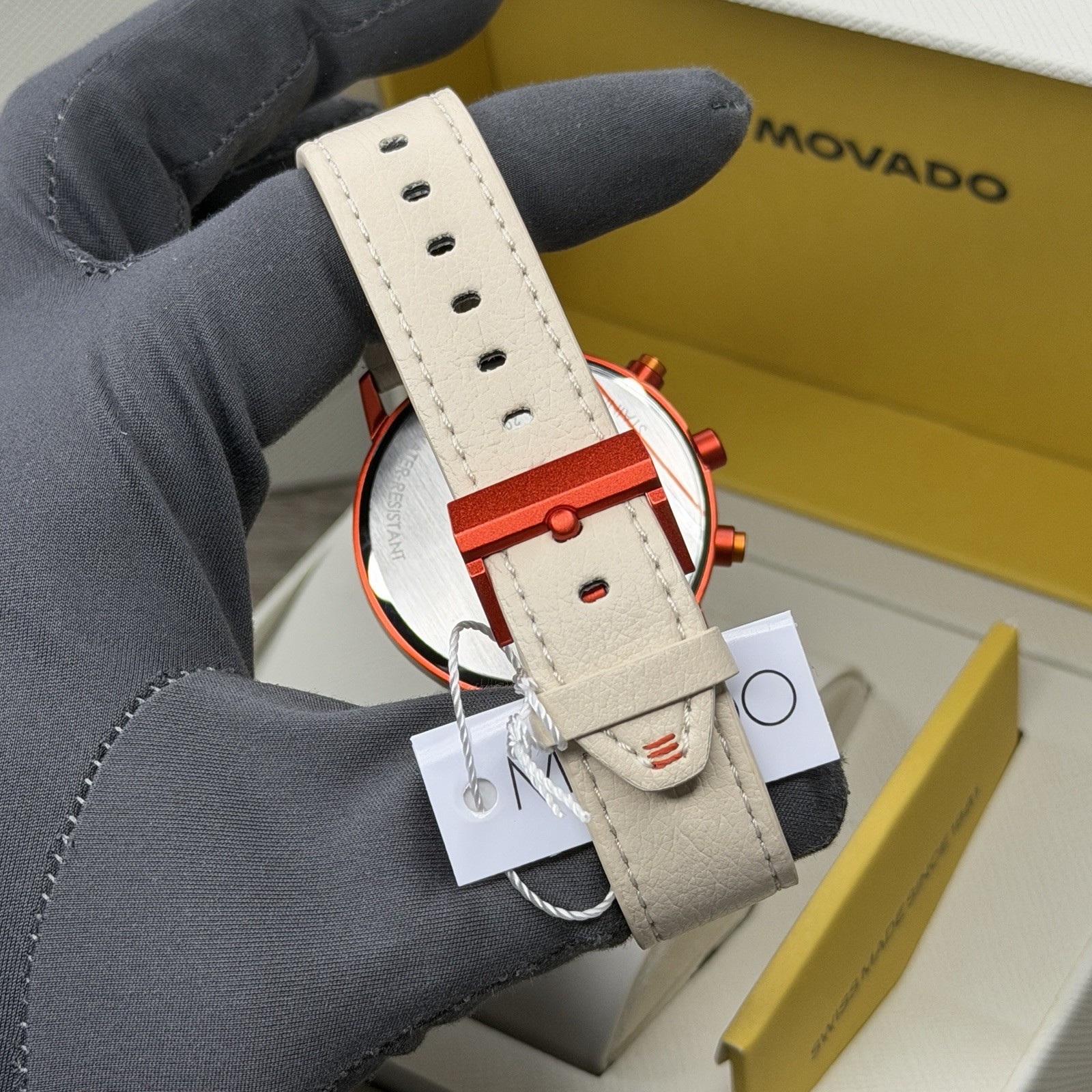 NEW✅SWISS✅ Movado FACE Red Dial Cream Leather Chrono Aluminum Men Watch 3640150