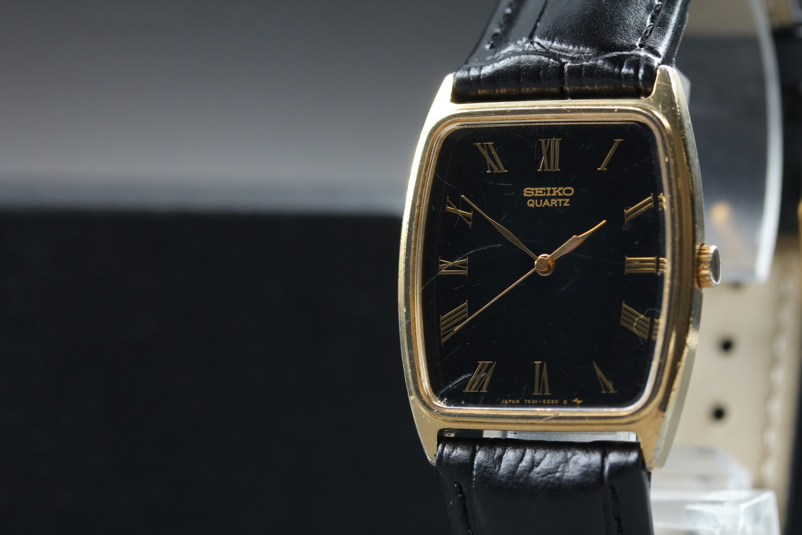 Vintage 1985 Exc+4 Seiko Chariot 7431-5390 Black Gold Tank 27mm Qz Men’s Watch