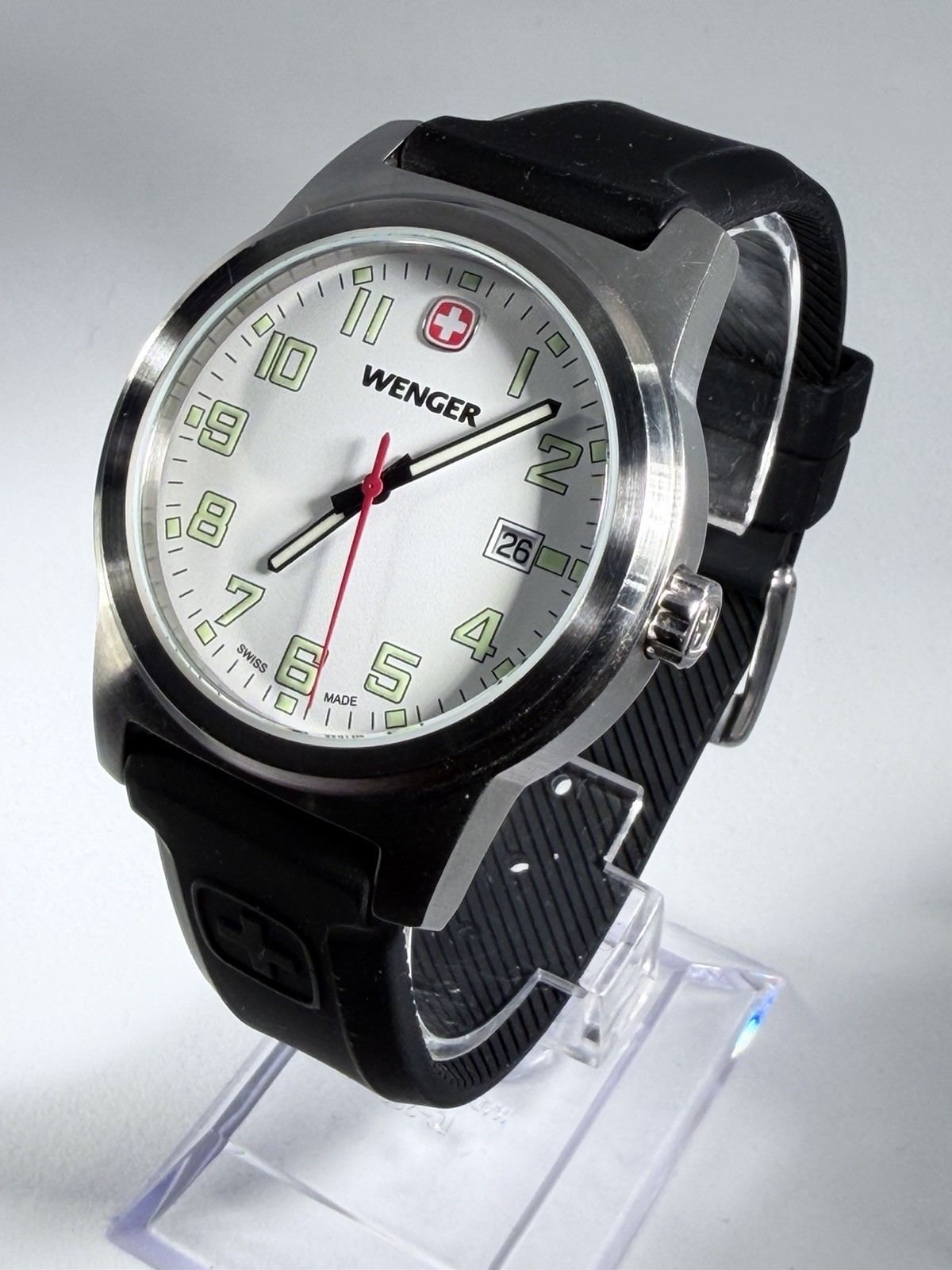 NOS Wenger Vintage Field Classic, Rubber Strap – New Old Stock, Sapphire Coated