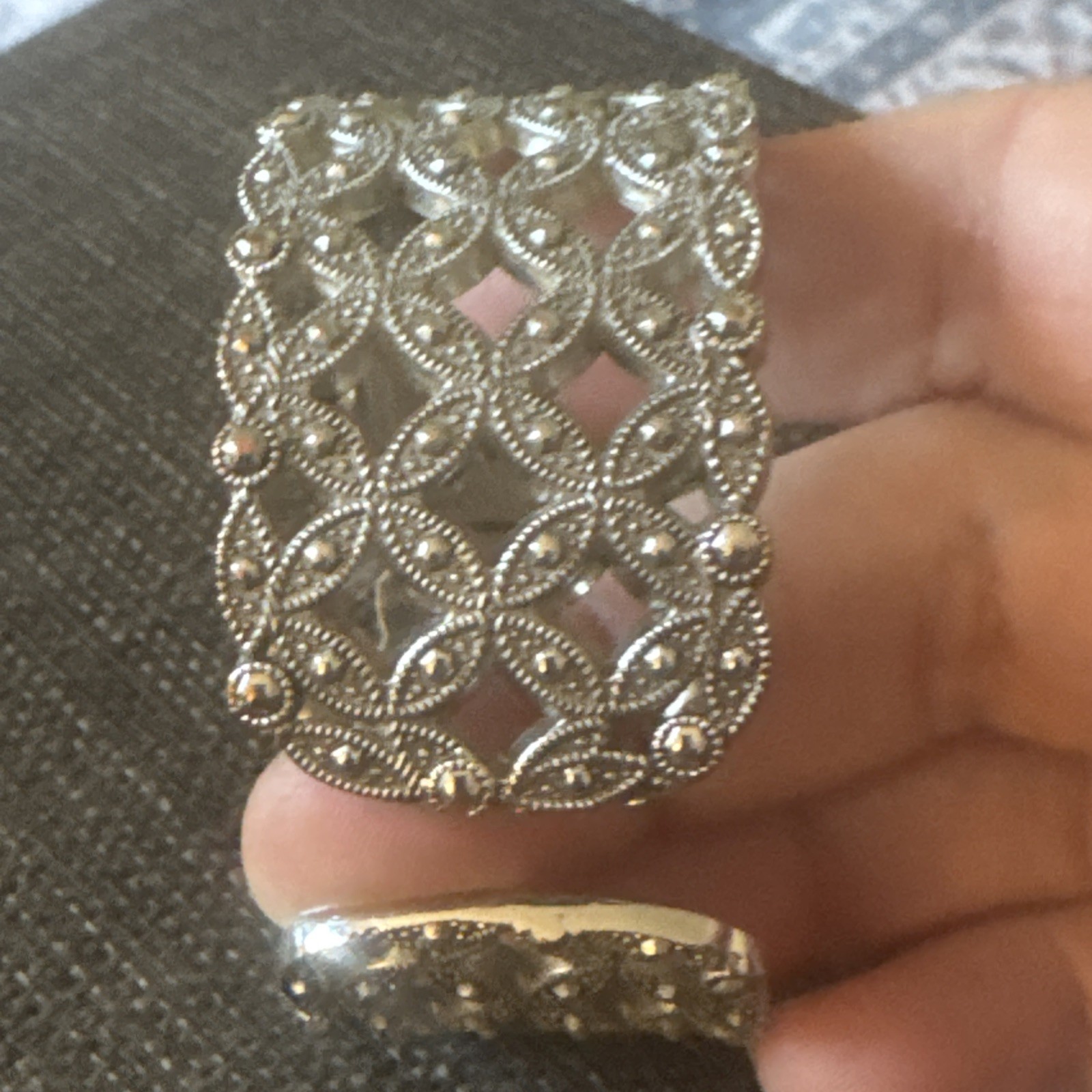 Vivani Women’s Watch Silver Tone Rhinestone Cuff New Battery Black Face