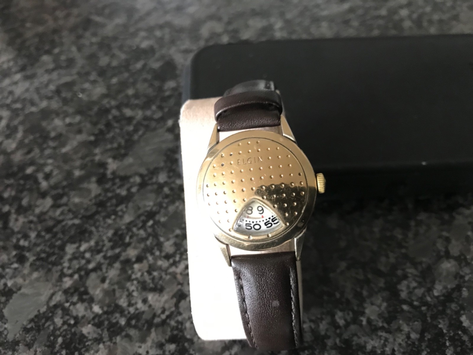 Minty Elgin Golf Ball 17J Manual Wind Watch-Super Hard to Find
