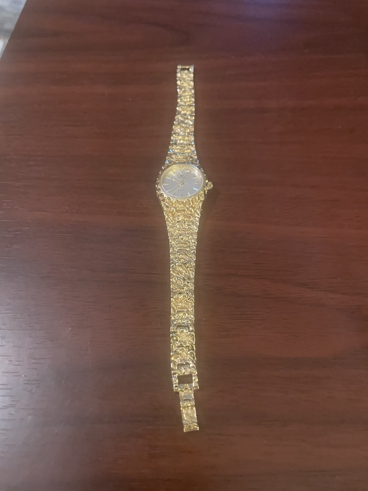 Vintage Waltham Ladies Gold Tone Quartz Bracelet Watch Jewelry Style YG500012