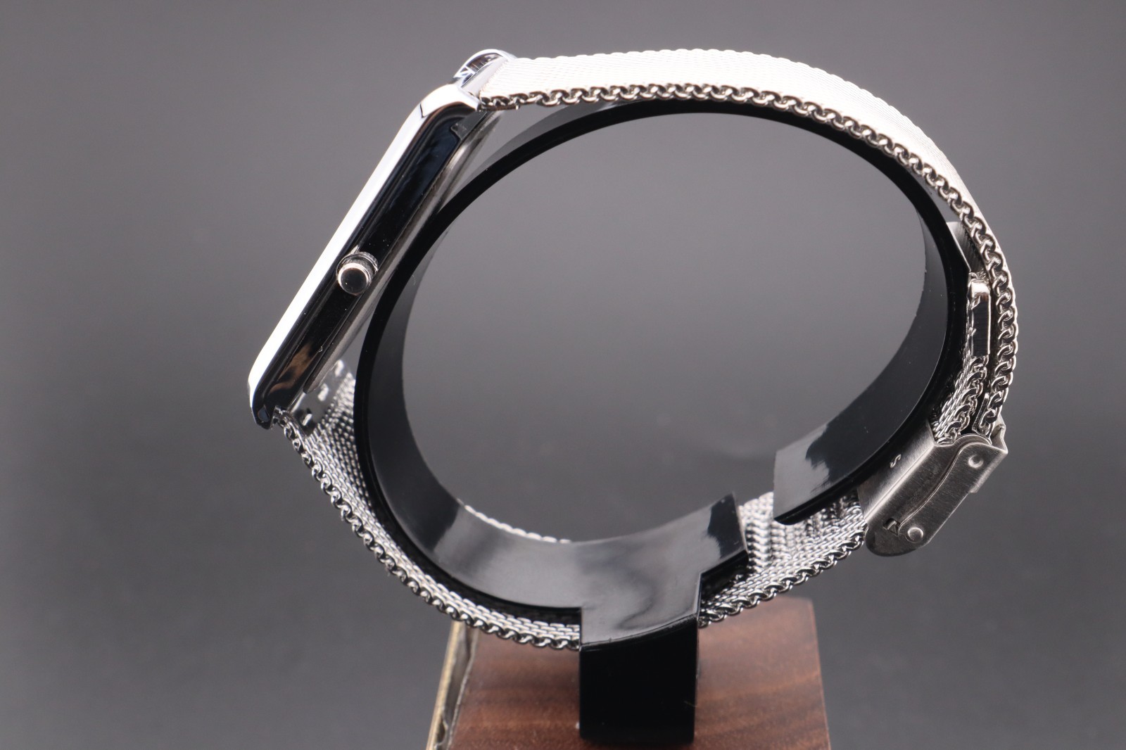 RARE GREEN Vintage Seiko Slim Quartz Gentlemen’s Wrist Watch – FREE SHIPPING