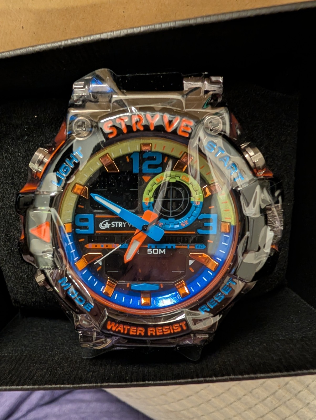 1 Stryve Men Fashion Cool Sporty Watch Waterproof Luminous Alarm Calendar New 03