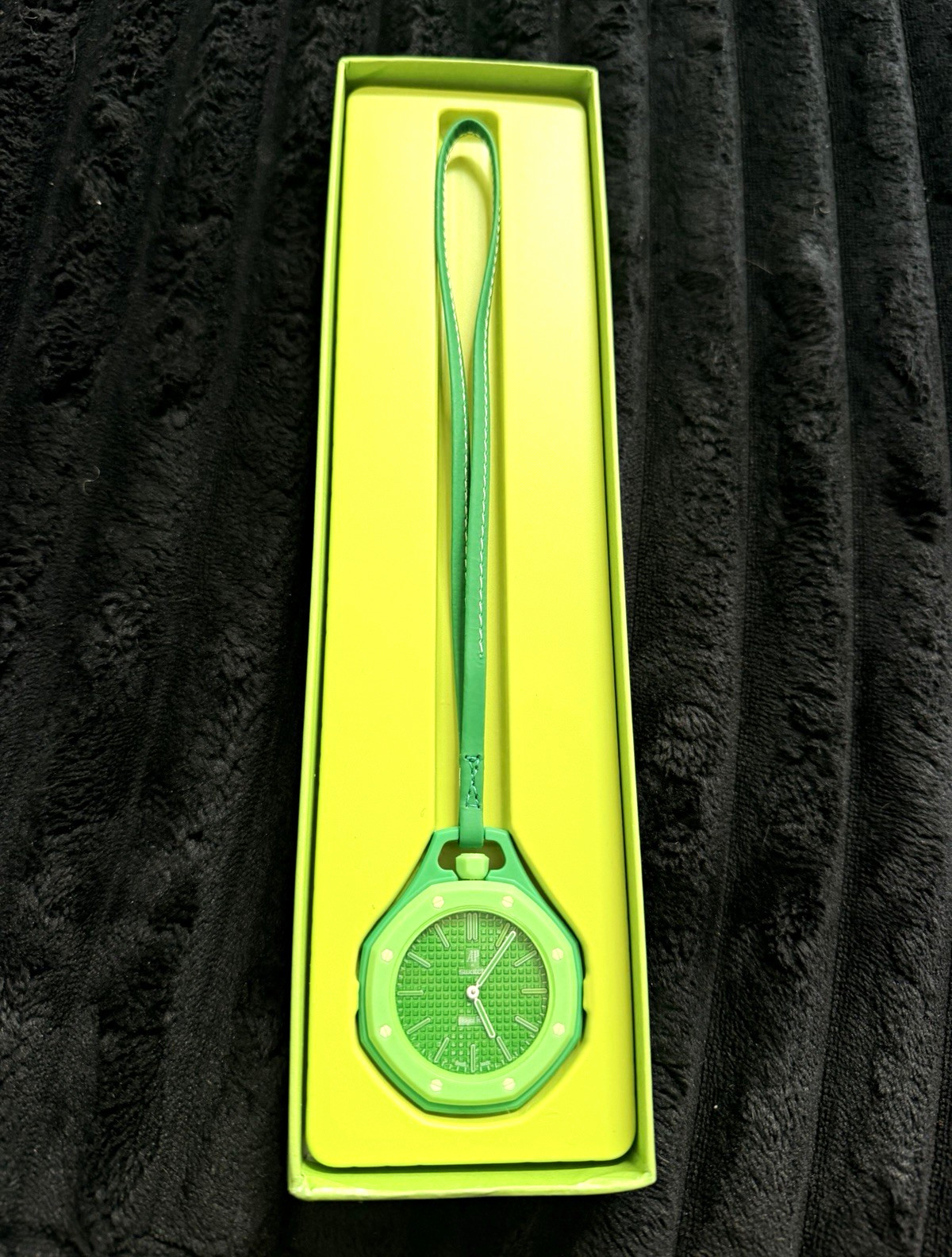 Swatch Regal Pop Lan Ba Swiss Made Quartz 42mm Octagon Green Plastic w/