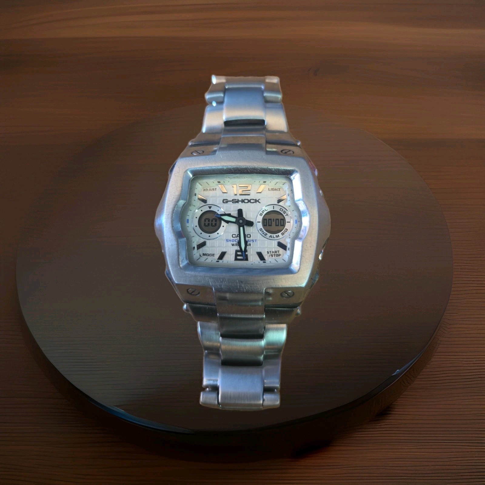 Vintage Men Casio G-Shock G-011D Stainless Steel Watch Up To 7.25″ WRIST