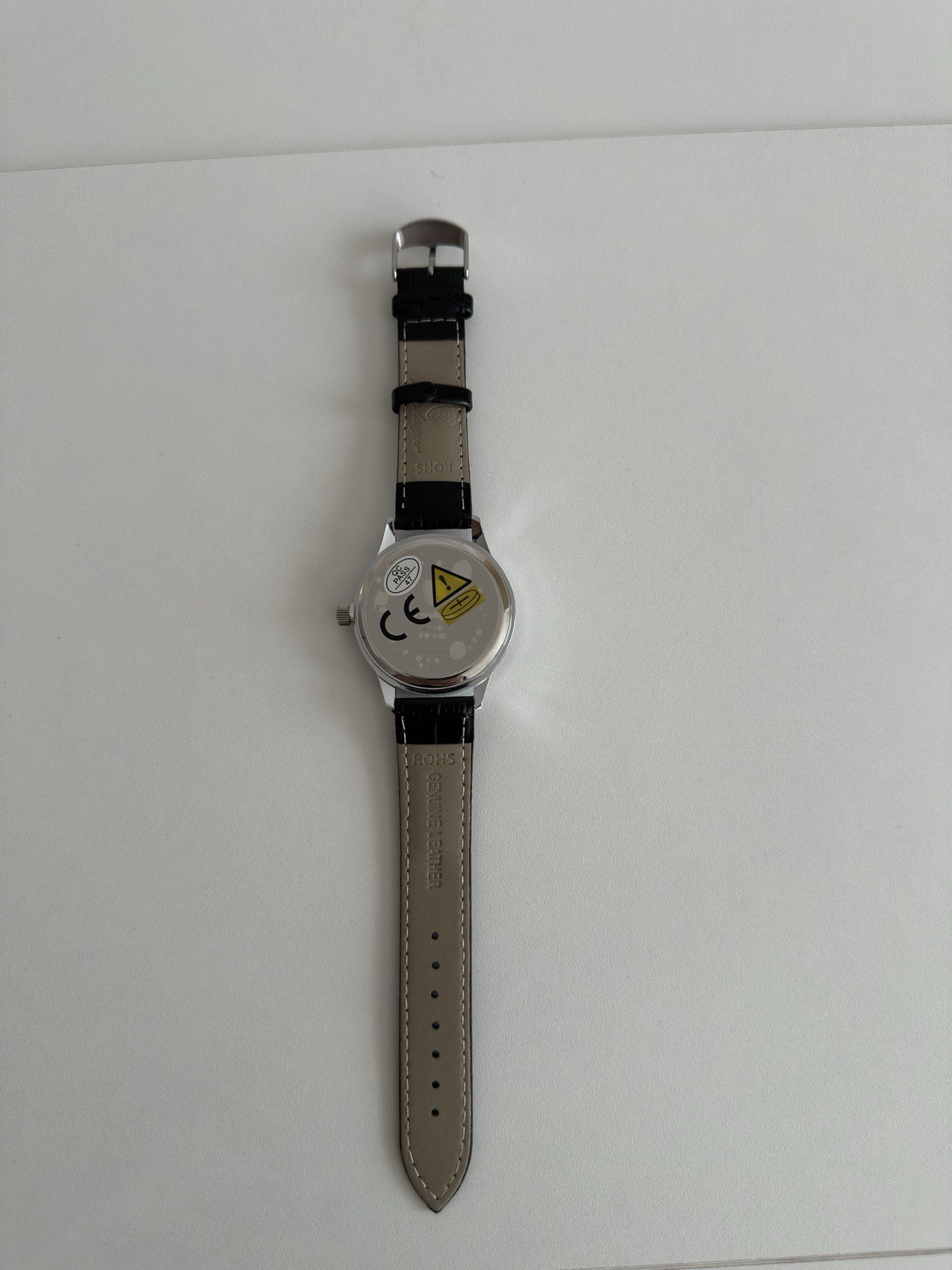 Poedegar Men’s Quartz Watch With Real Leather Strap