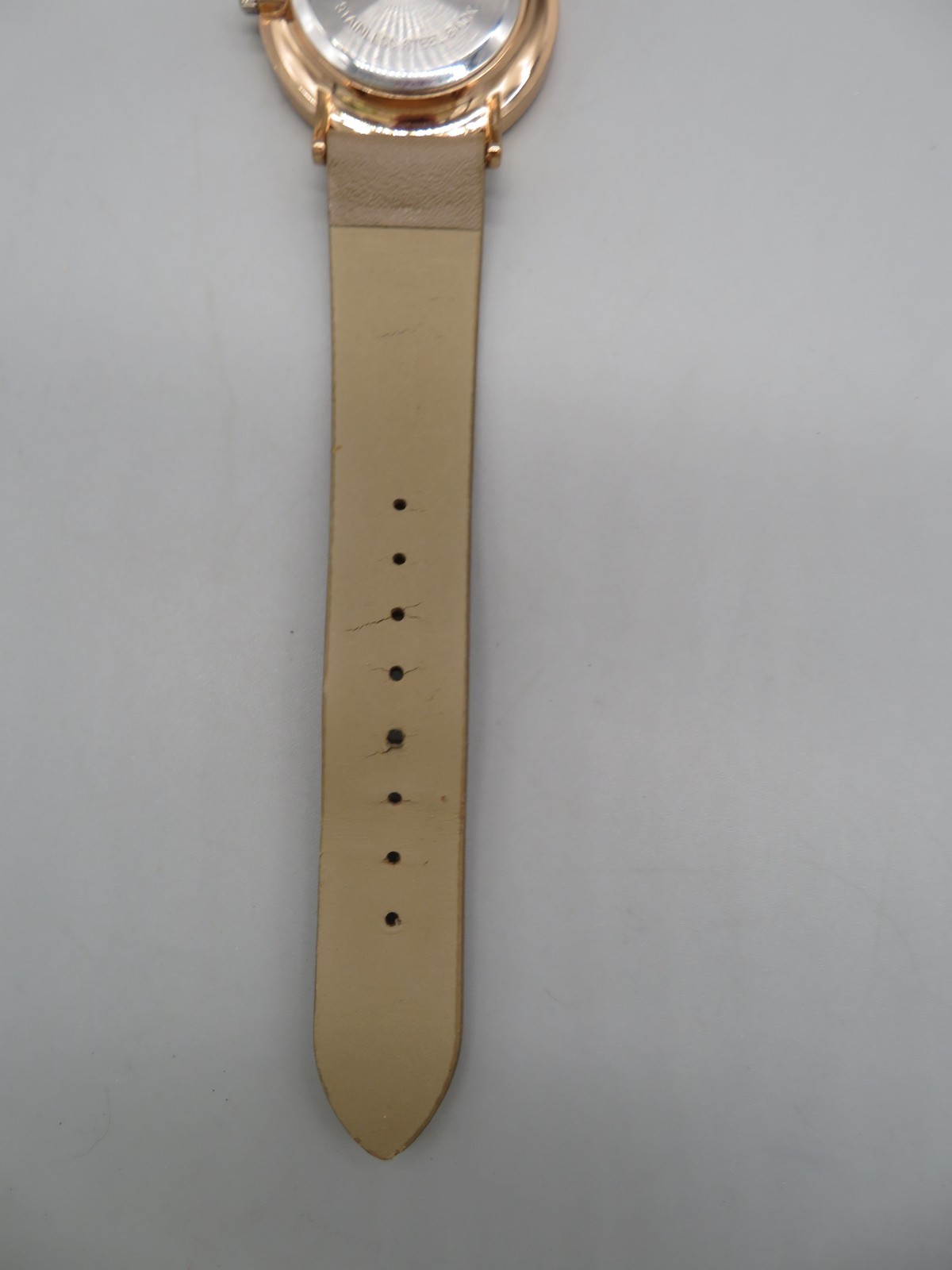Rose Gold Toned Bezel & Hour Marks Round White Face Watch MR/5005RG New Battery