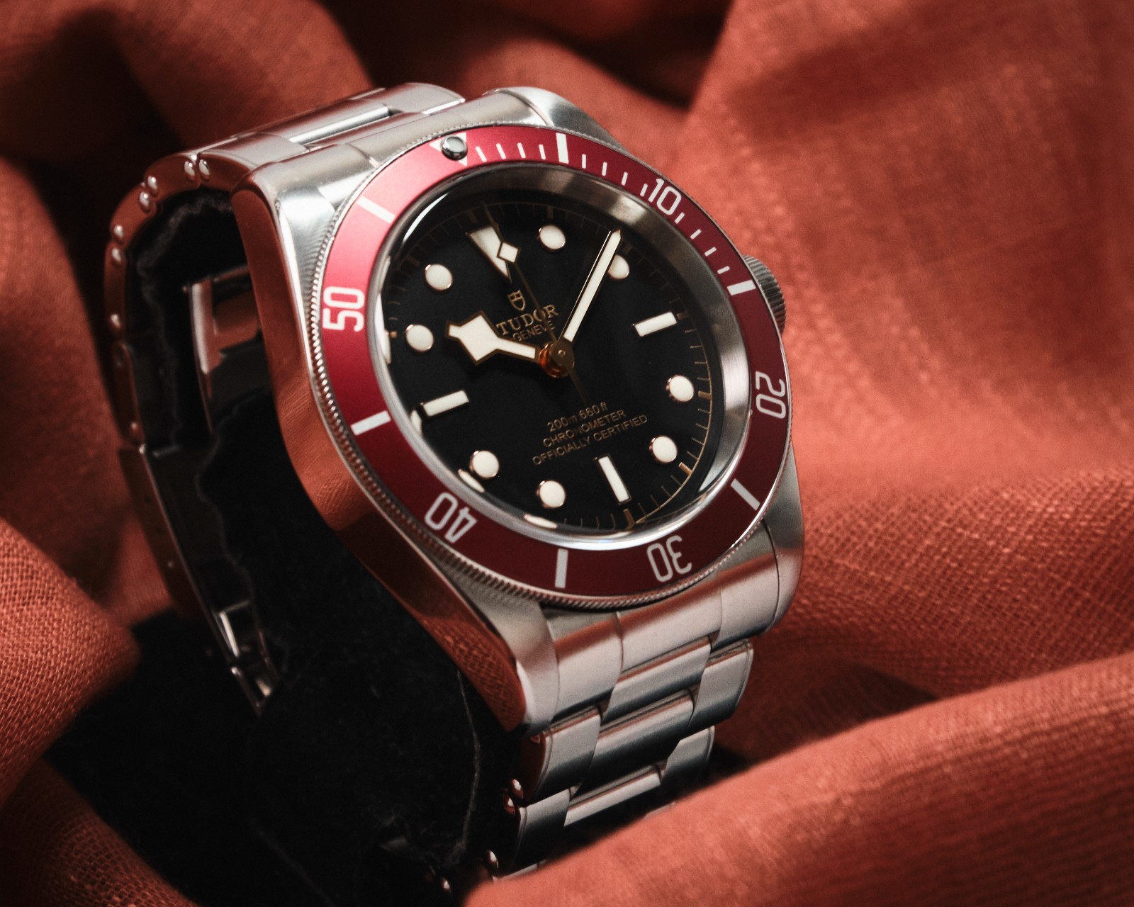 TUDOR Heritage Black Bay 79230R 41mm Red/Black Chronometer 200m Automatic Watch