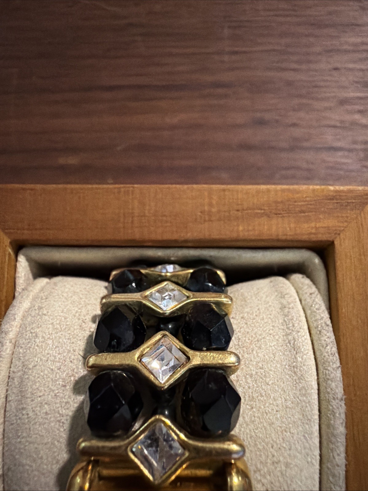 Women’s Futura Women’s Quartz Watch Black And Gold Needs New Battery