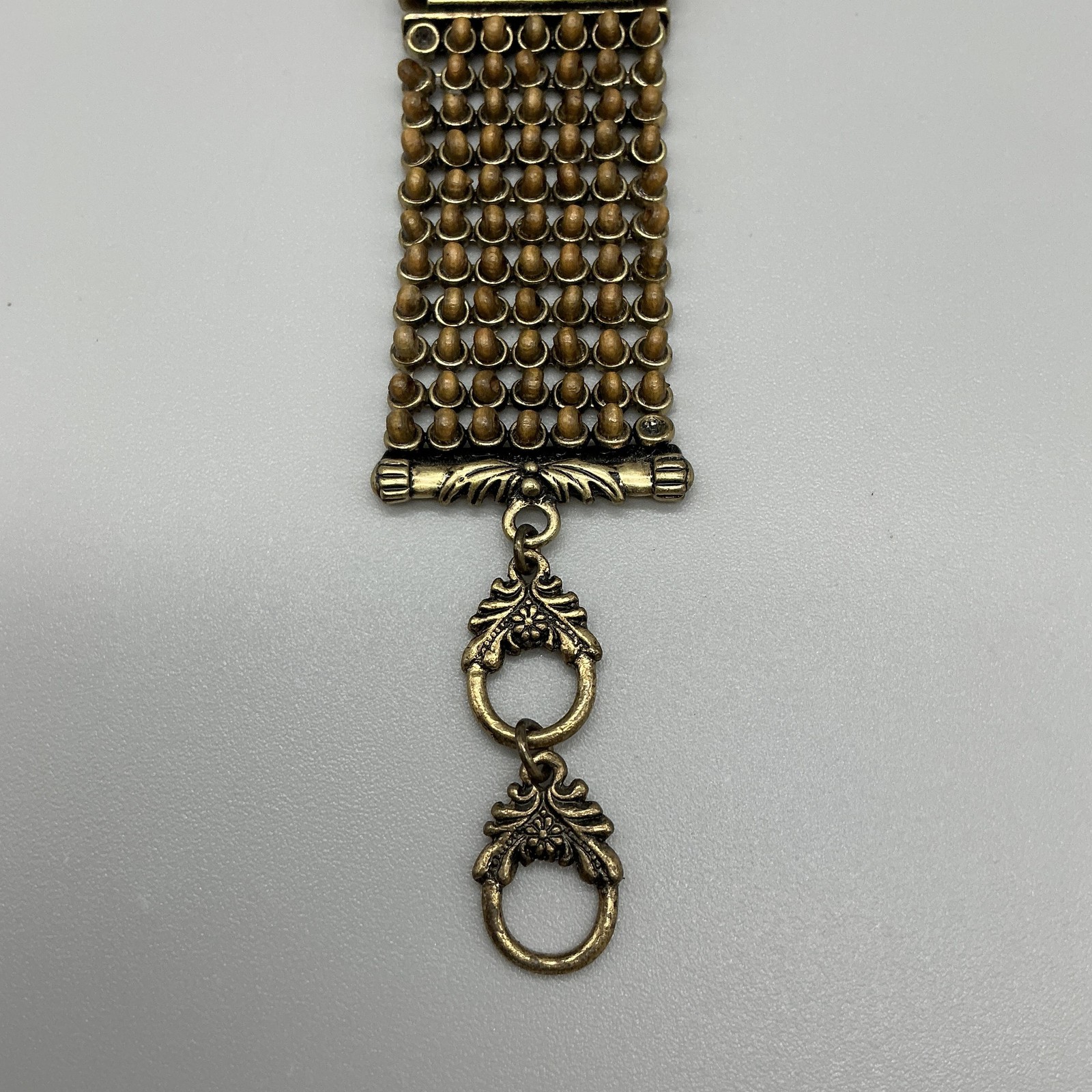 Kenzie Womens Watch 32mm MOP Dial Gold Tone Beaded Bracelet New Battery 8.25″