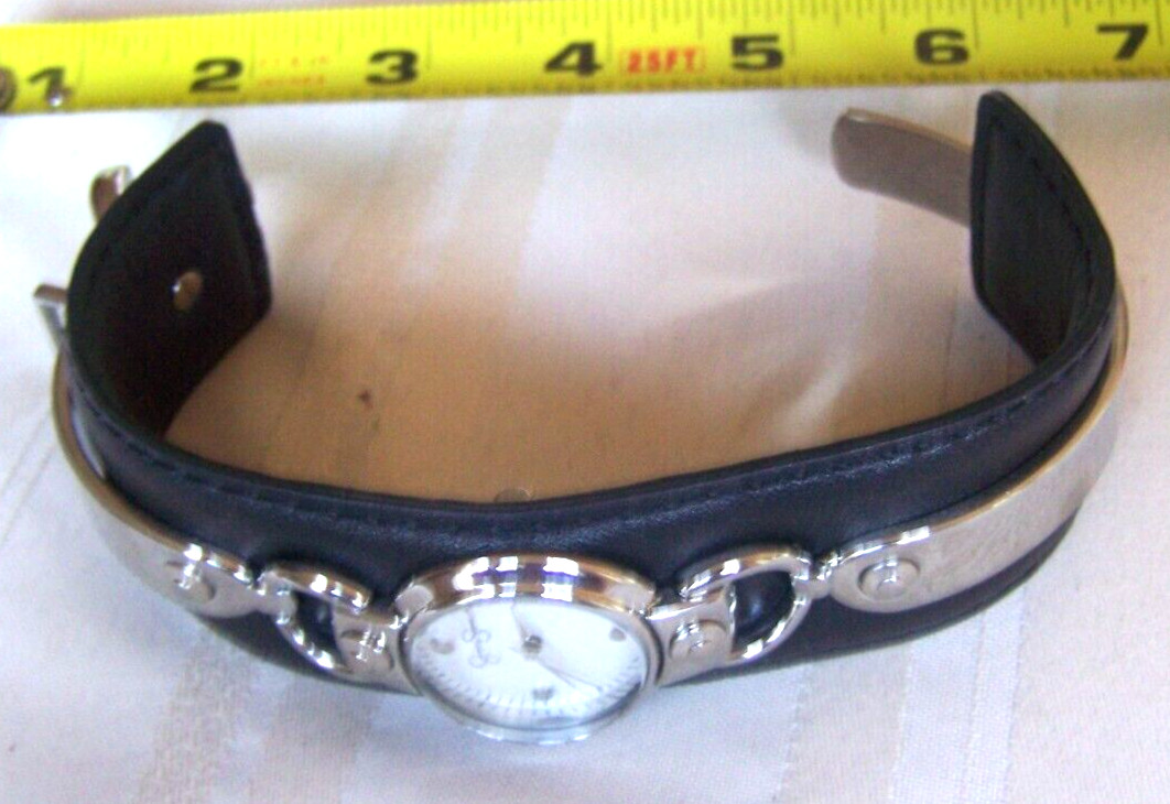Jessica Simpson Women’s jso27b Leather Metal Wrap Buckle Band Wristwatch Sharp 1
