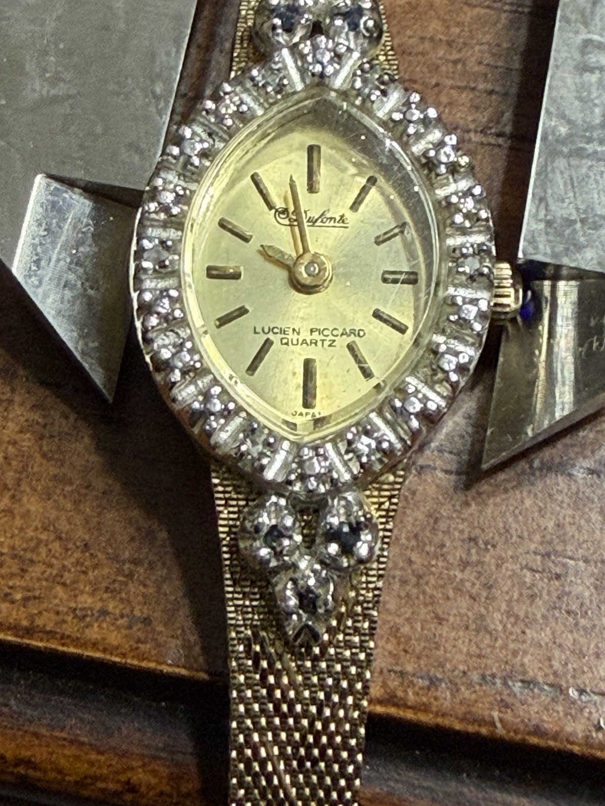 DUFONTE Diamond Sapphire L. Piccard Vintage Women’s Watch Gold Tone Quartz 17 mm