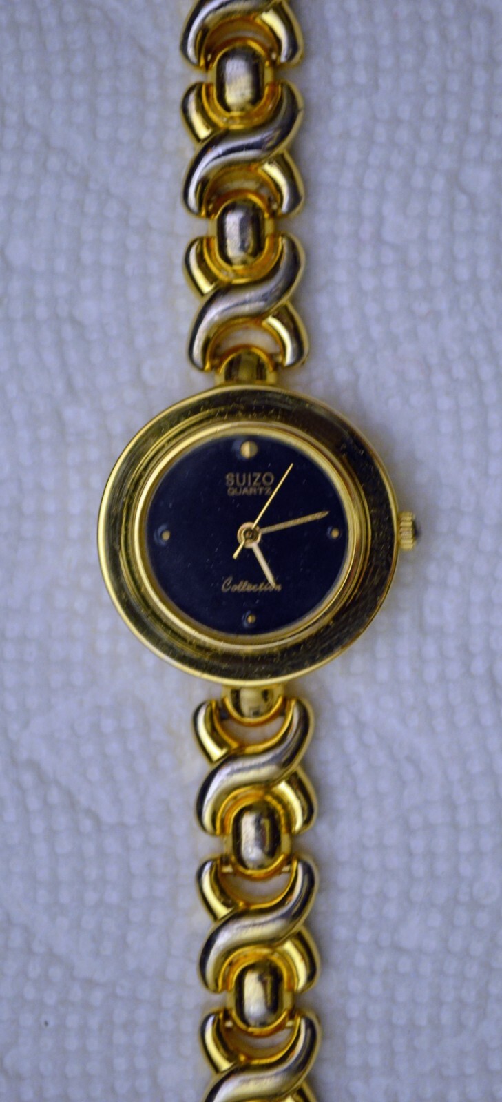 Suizo Watch Women’s Gold Tone Bracelet, Quartz, Stainless Steel case