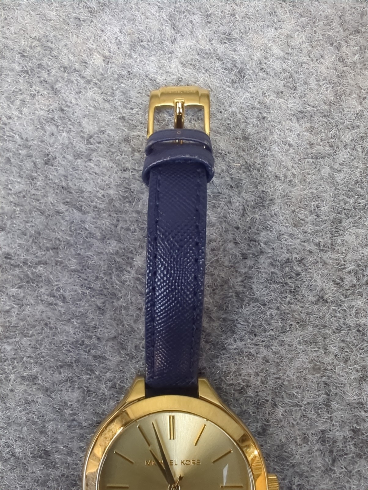 Michael Kors MK2285 Analog Quartz WR 5ATM Watch Gold Dial Case Blue Leather