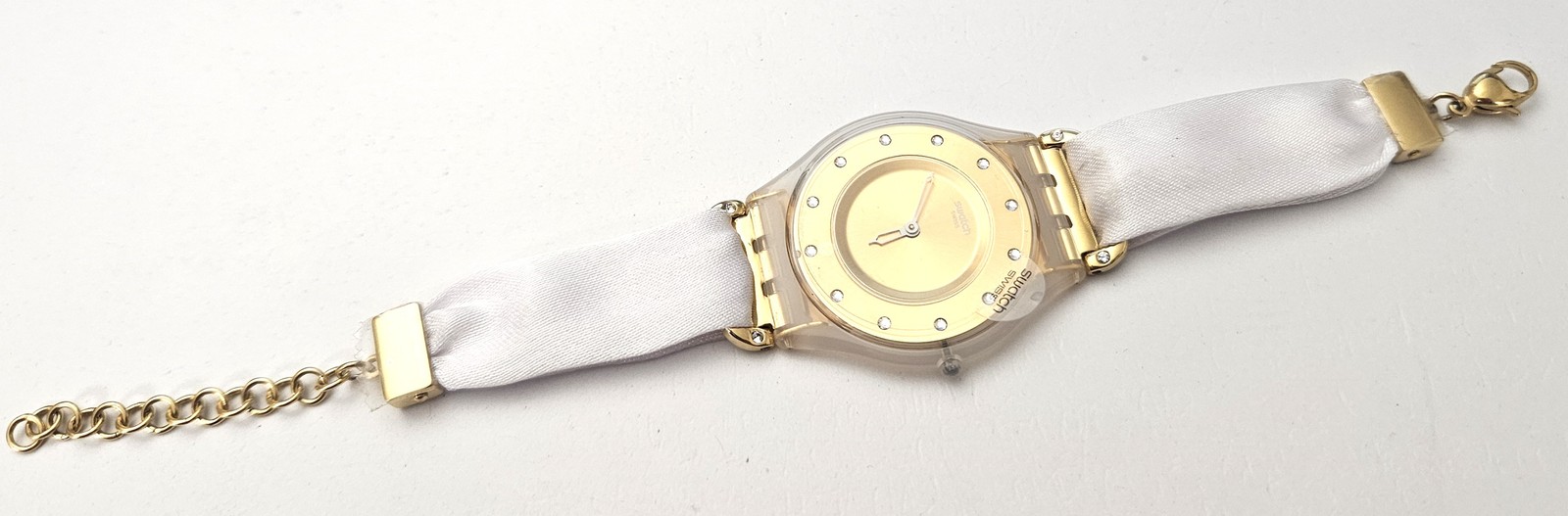 SWATCH SKIN 2014 – SFK374G – White Silk – New