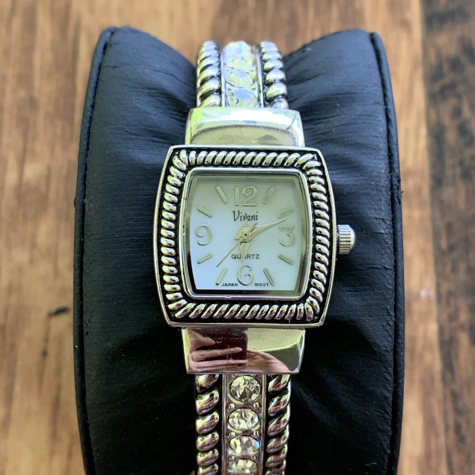 Vintage Women Vivani Watch Silver Tone Cuff Watch Rhinestone On Band New Battery