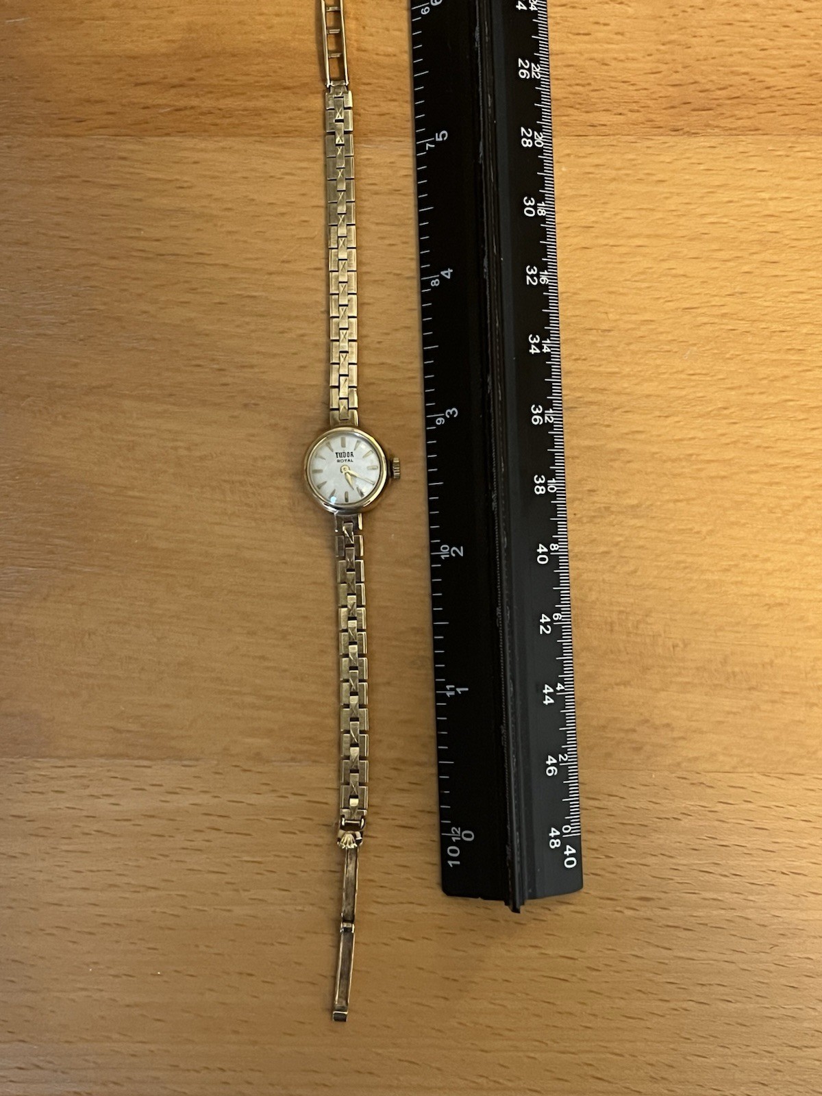 TUDOR Vintage Ladies Watch 10 Caret Solid Gold Manual Winding