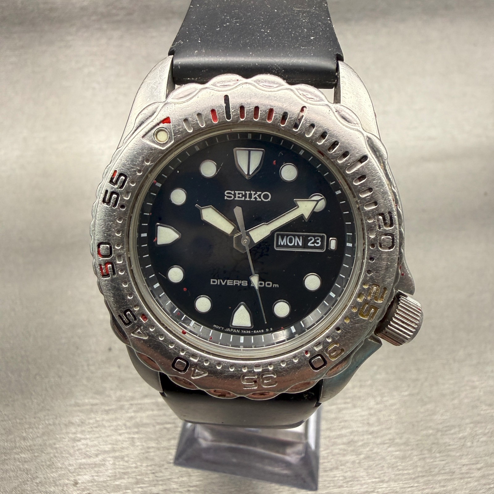 Seiko Diver Watch Men 42mm Blue Dial Silver Tone Daydate Round 7N36-6A49 New Bat