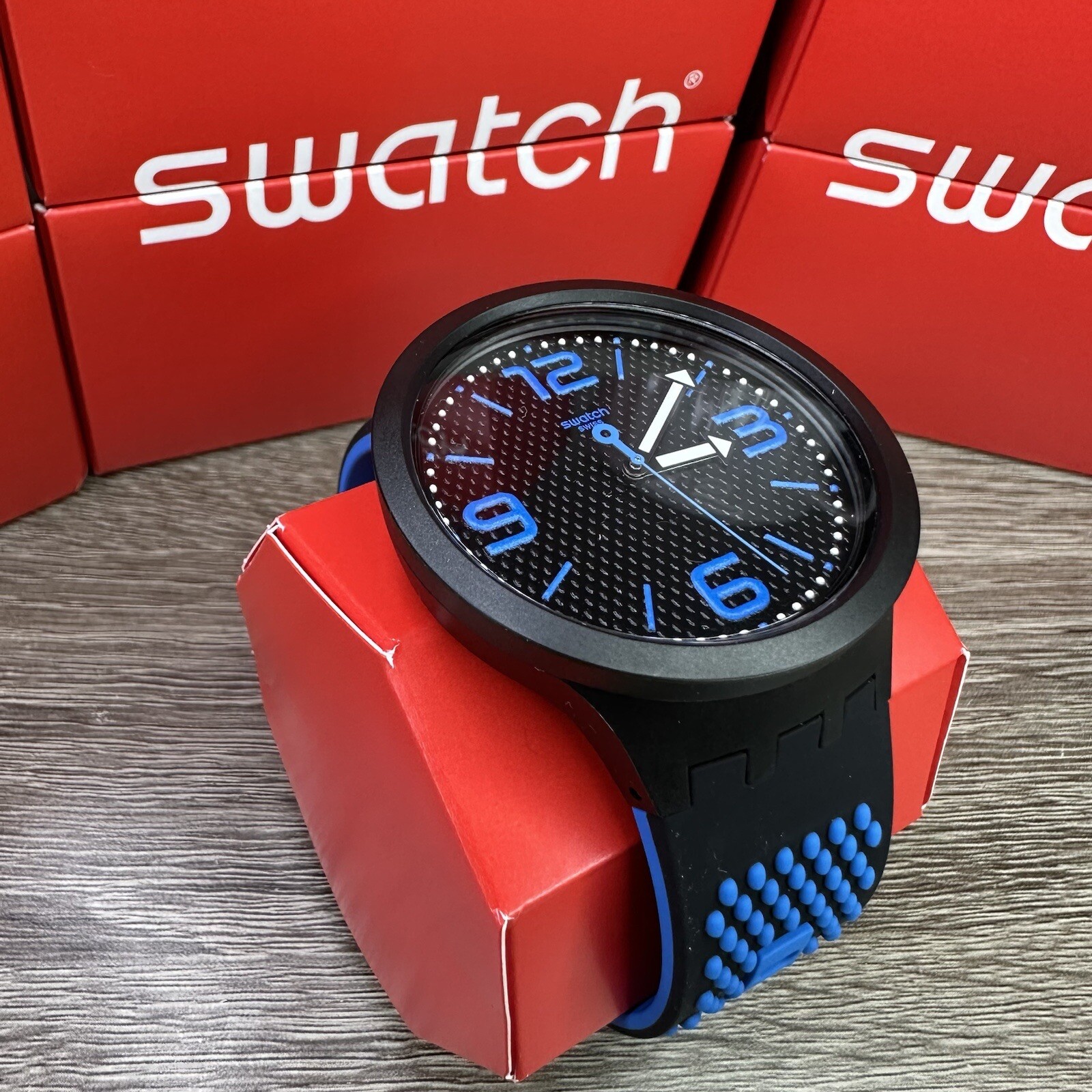 NEW✅ Swatch BIG BOLD BBBLUE Black And Blue 47mm Watch SO27B101