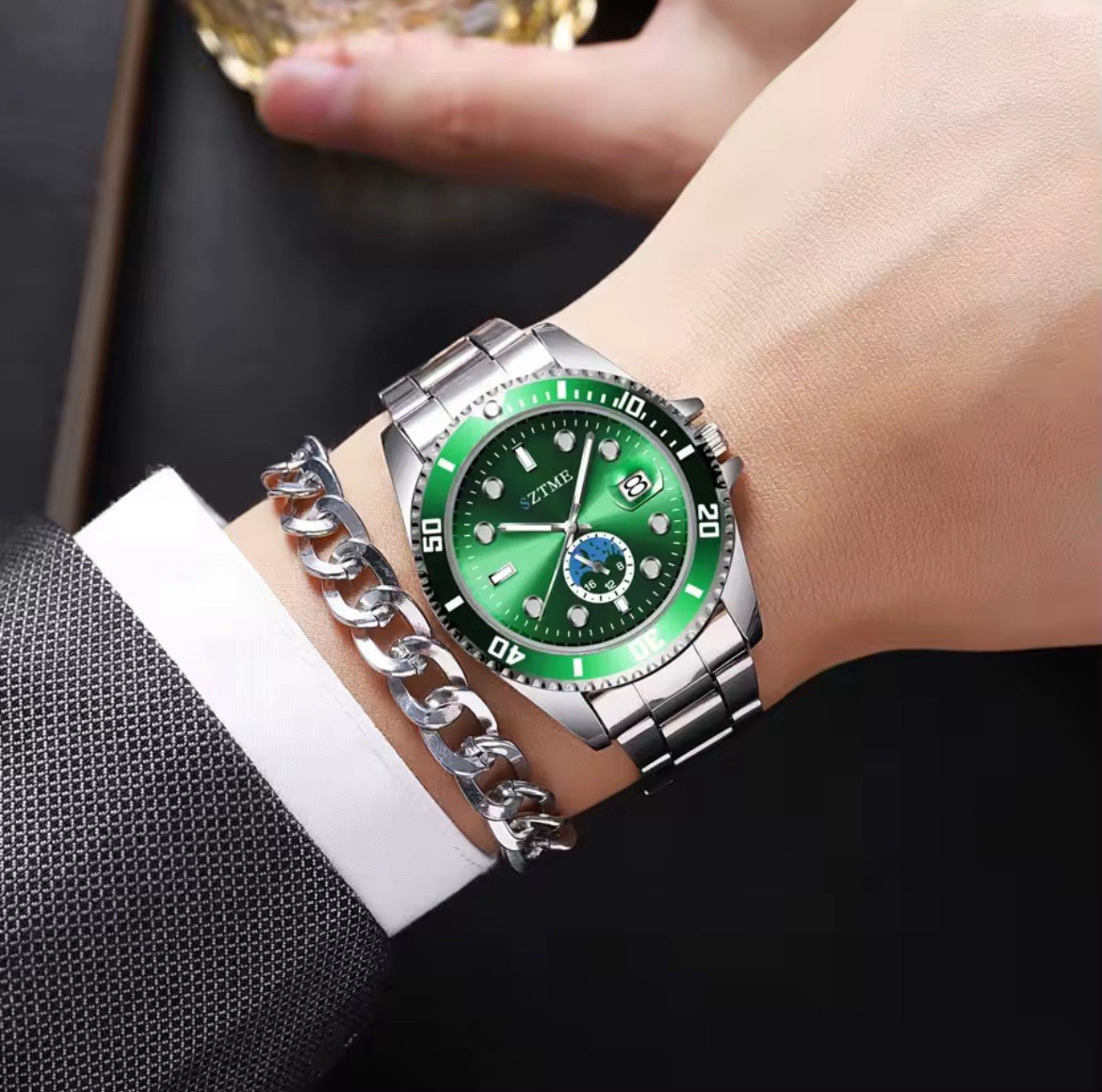 Men Quartz Watch Stainless Steel Luxury Sports Calendar Night Light Leisure Gift