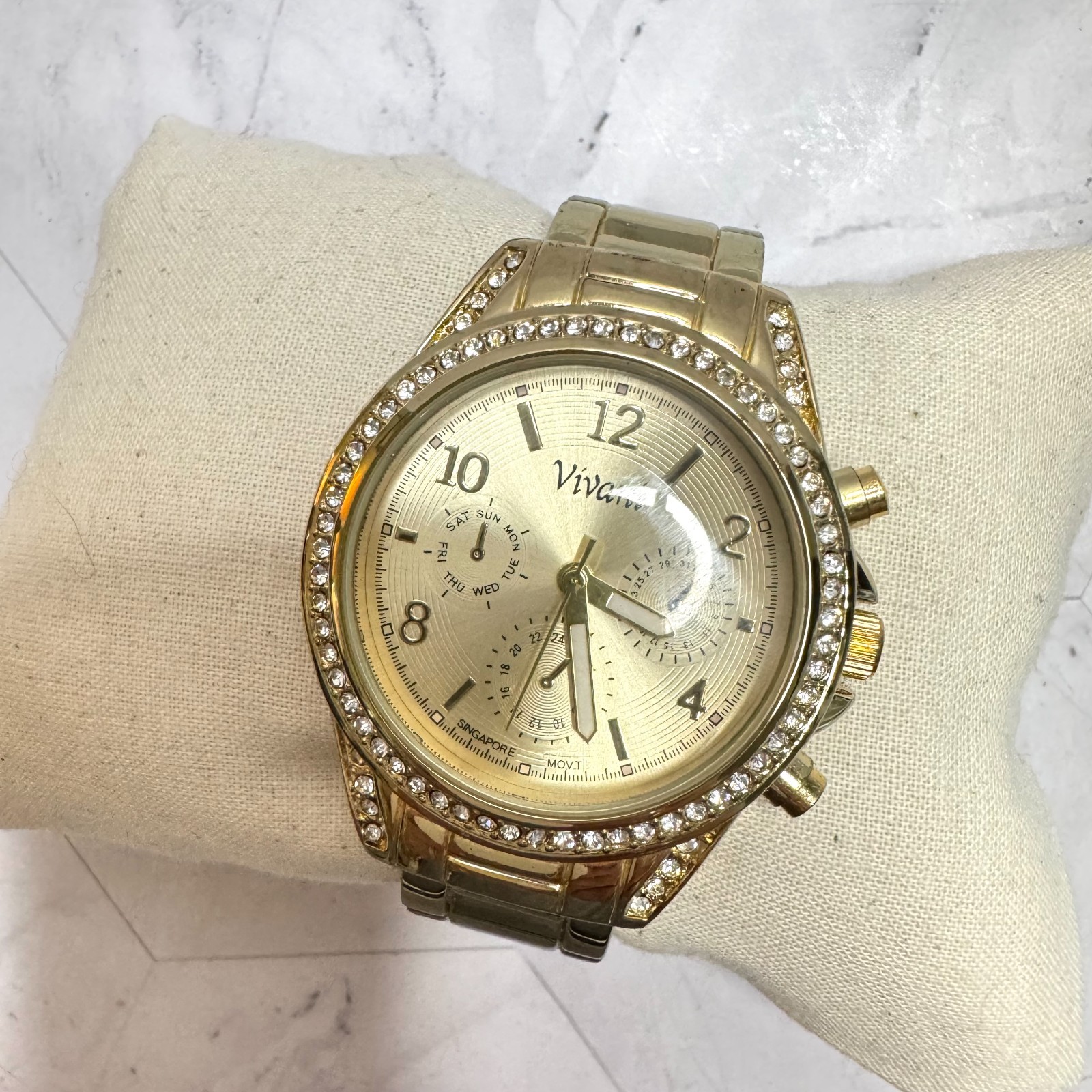 Vivani Ladies Watch Gold Tone Rhinestone Accutime 33mm Clamper Band New Battery