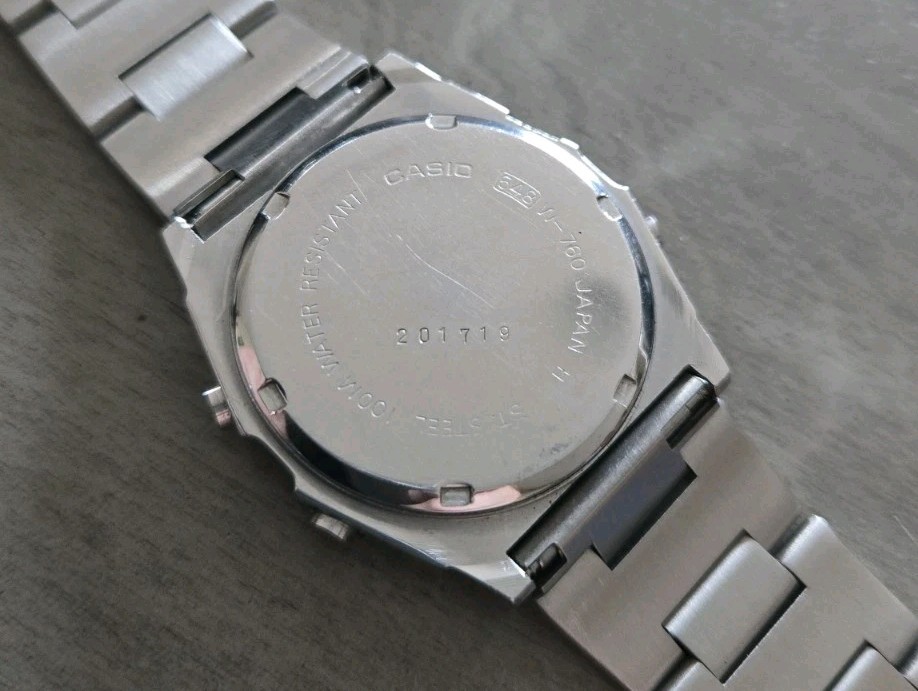 Rare Vintage Casio W-760 Men’s Digital LCD Watch Retro 1980s Like Marlin Nice!!!