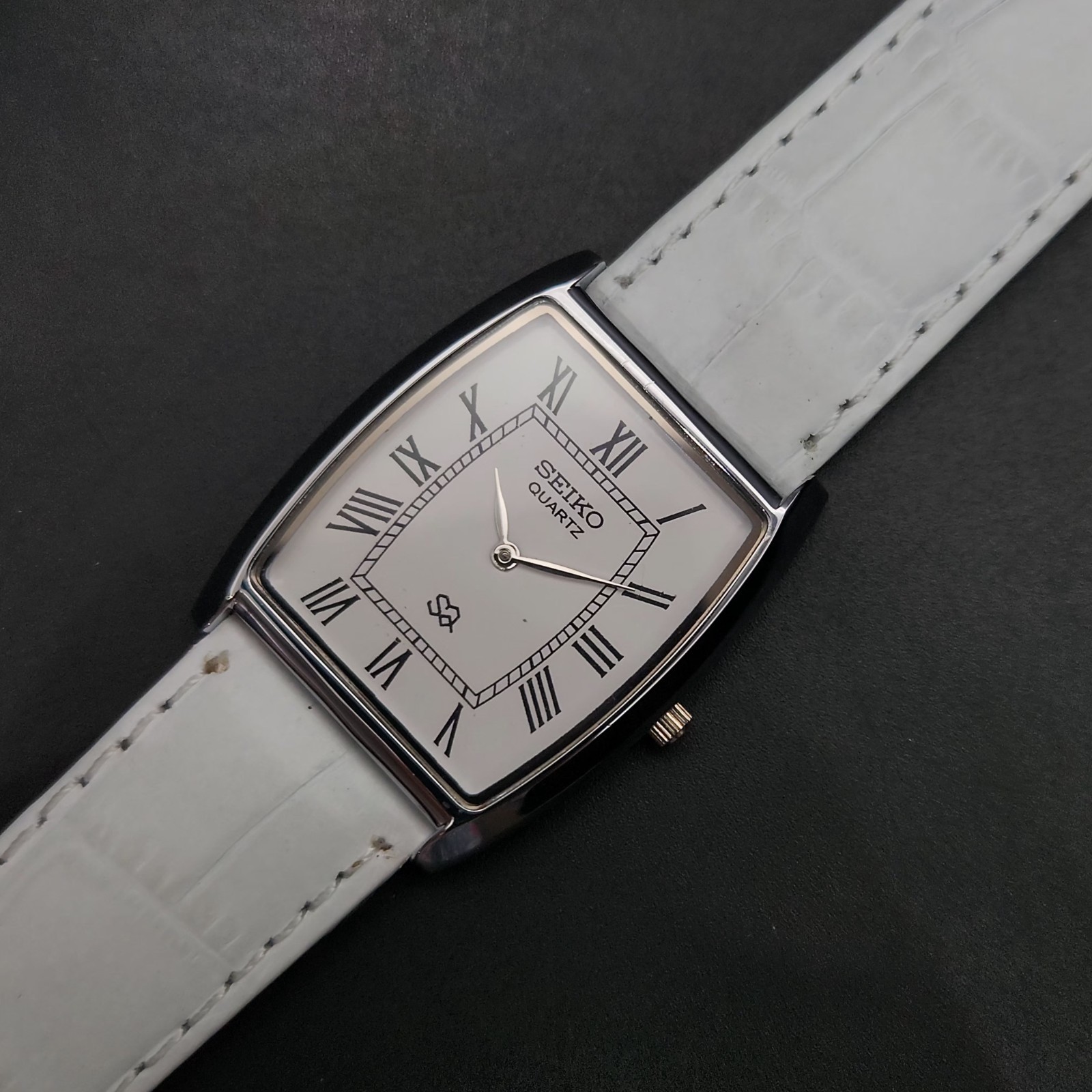 Vintage Seiko Slim Quartz Men’s Wrist Watch – Comes With New Battery New Band